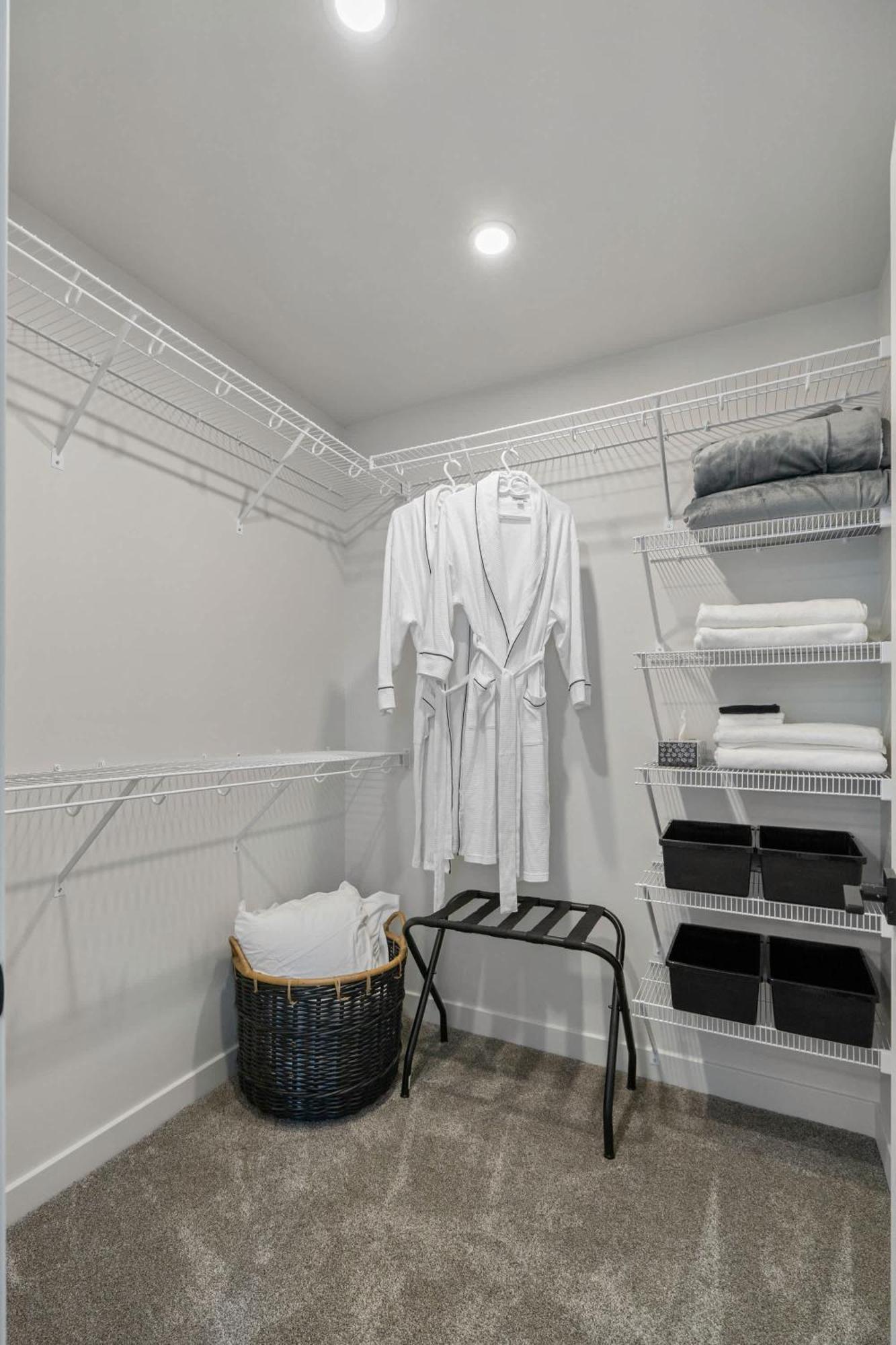 Livingston Way I Sleep 6 I Netflix I Kitchen I Tv Villa Pincher Creek Bagian luar foto